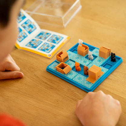 SmartGames Cats & Boxes Travel Puzzle Game, 60 Challenges for Ages 7 to Adult, Portable Logic Brain Game for Planning, Problem Solving & Spatial Thinking