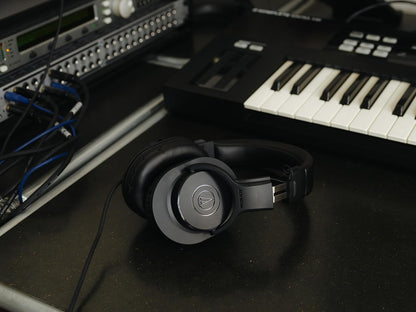 Audio-Technica ATH-M20x Professional Studio Monitor Headphones | 40mm Drivers, Closed-Back Design, 47 Ohm & 3m Cable