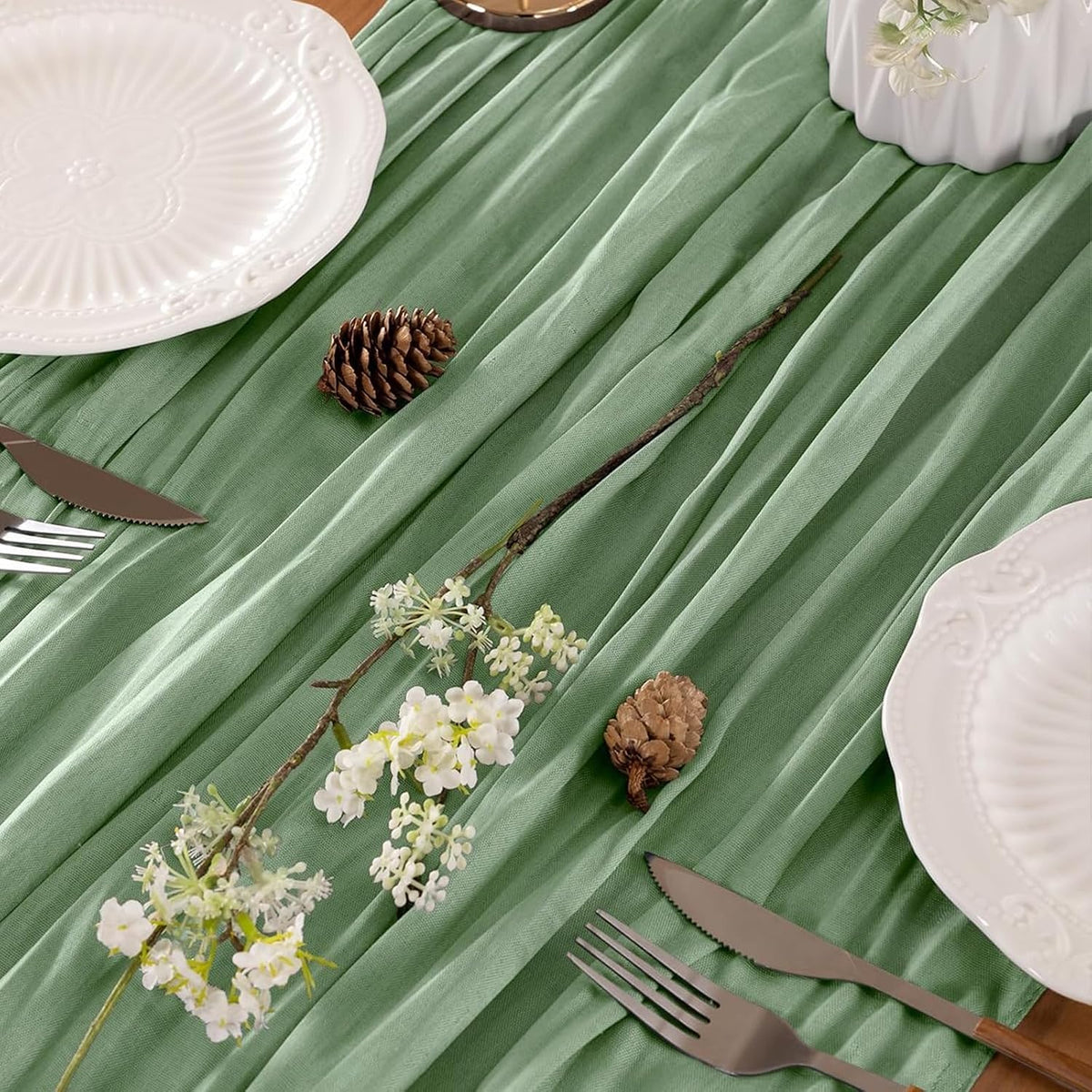 Seasonal Tulle Sheer Table Runners Mesh Lace Fabric Runner for DIY Craft Wedding Birthdays Tea Party Picnics Christmas Kitchen Decoration 90*400cm/35.43*157.48in