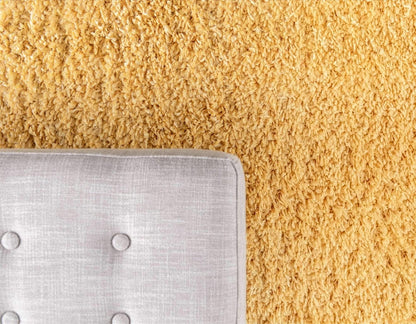 Unique Loom Davos Shag Collection Area Rug - Solid (5' 3" Round, Sun Yellow)