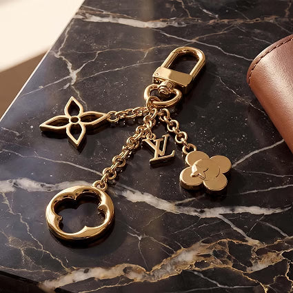 HyperionFlo Essentials Metal Chain Keychain Bag Charm, Gold Bag Hook with Swivel Clasp, Durable Handbag & Backpack Accessory