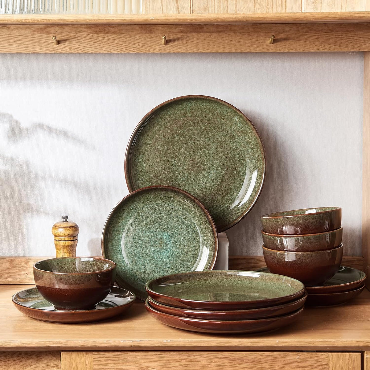 Pokini 32-Piece Stoneware Dinnerware Set for 8, Reactive Glaze Plates & Bowls, Microwave & Dishwasher Safe, Brown Green